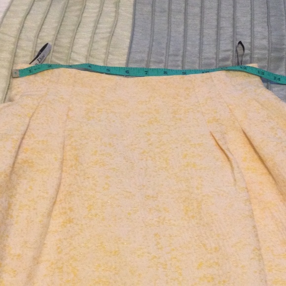 Christian Dior Yellow and White Skirt Suit - Picture 5 of 15